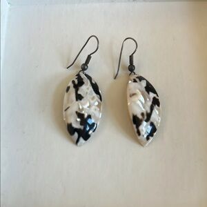 Black and White Marbled Teardrop Shell Earrings